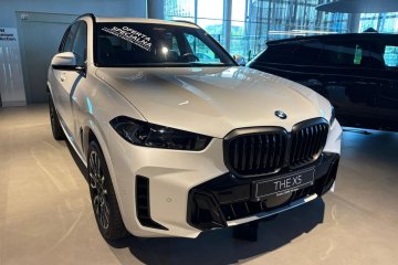 BMW X5 xDrive40D MSport Dealer BMW M-Cars